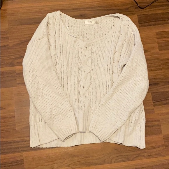 SOLD Cozy soft knit sweater - Picture 1 of 1